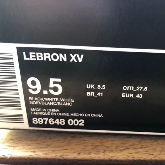 LEBRON XV - Picture 2 of 5